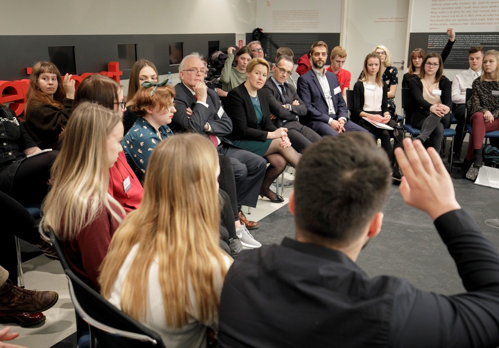 Politische Bildung international - Netzwerkkonferenz zu drei Jahren Generation Europe