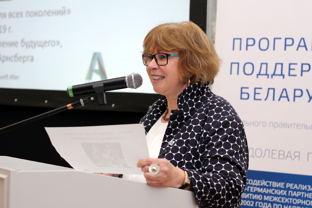 Impulsvortrag von Marita Gerwin beim Forum "Würdiges Altern" in Belarus. 