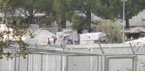 Blick auf das Lager Moria auf Lesvos im Jahr 2019
